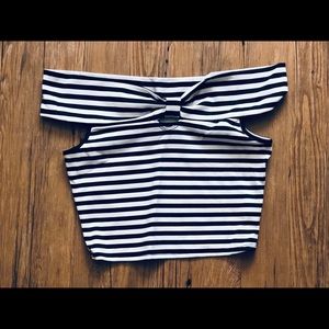 Solemio crop off shoulder top